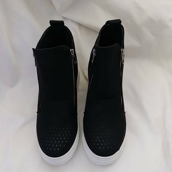 Black Perforated Hidden Wedge Hi Top Sneaker EU 40 - Picture 3 of 7